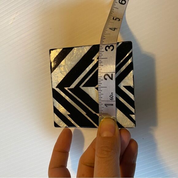 Capiz Shell mother of pearl Trinket Box Jewelry White black Lid Coastal 3x3x2.5 - Picture 9 of 9